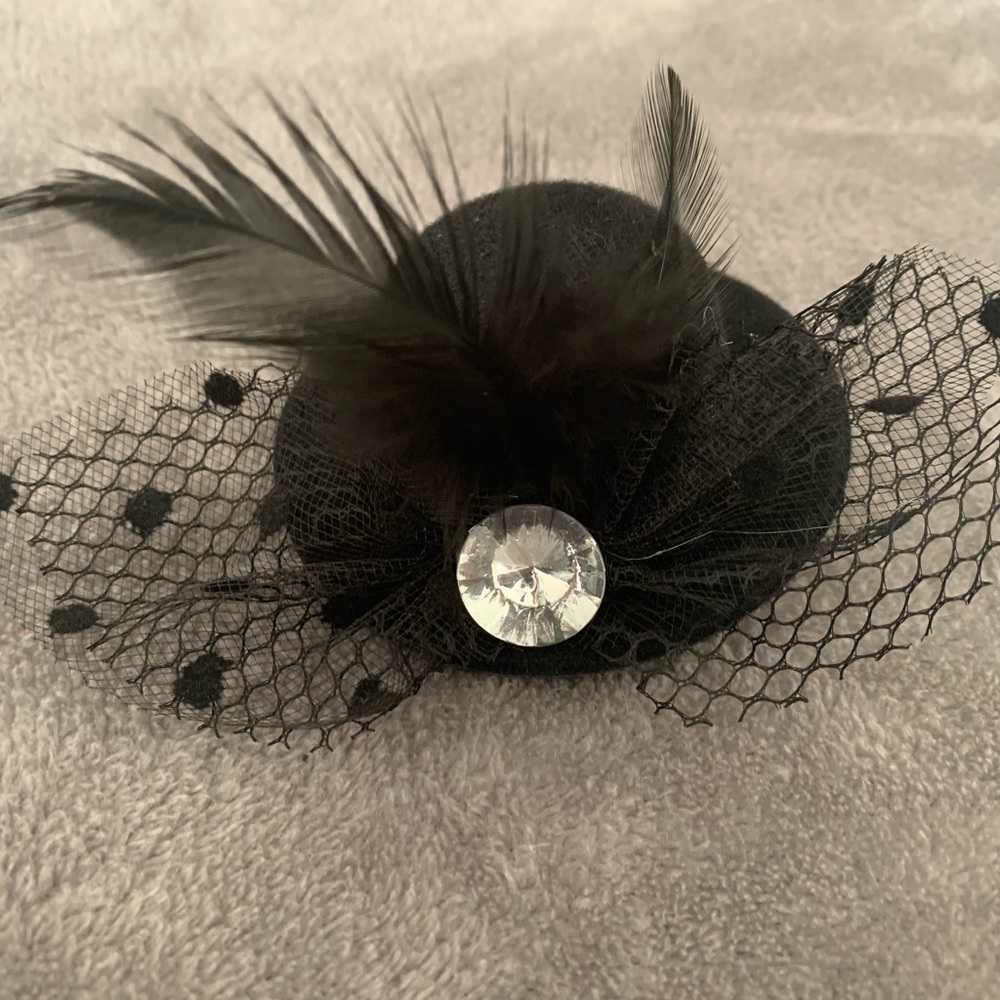 Mini Hat Hair Clip